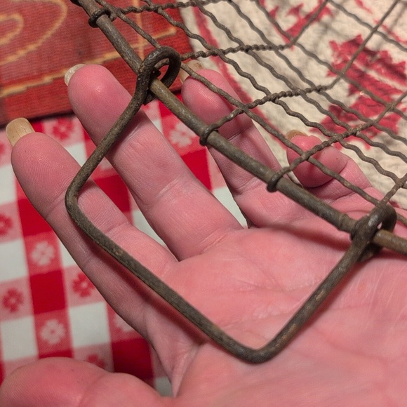 💥SOLD💥"30"Shiny Brite Holiday Ornaments&Antique Heavy Wire Farm Basket - Picture 7 of 8